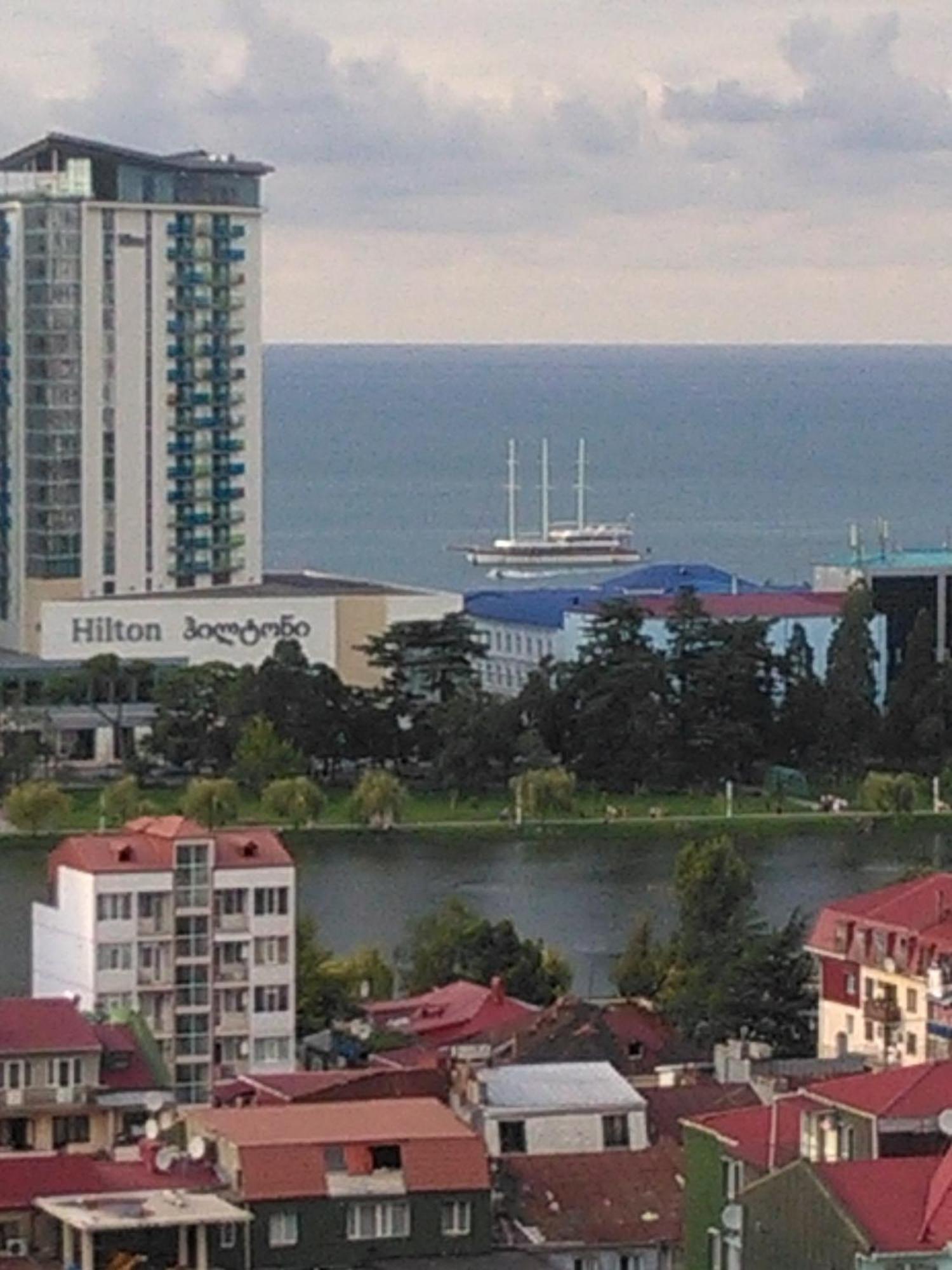 Apartment On Takaishvili Batumi Exterior foto
